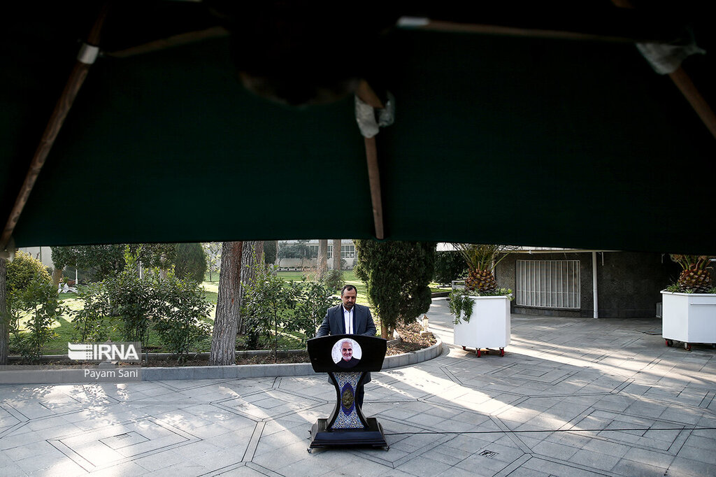 عکس ا ابتکار هیات دولت برای بزرگداشت شهید سردار سلیمانی !