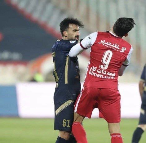 عکس| سیلی محکمی که مهدی ترابی از بازیکن نساجی خورد | این صحنه را داور ندید؟