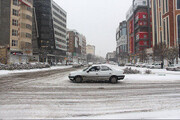 ببینید | وضعیت تردد خودروها در اردبیل | برف مدارس را تعطیل کرد