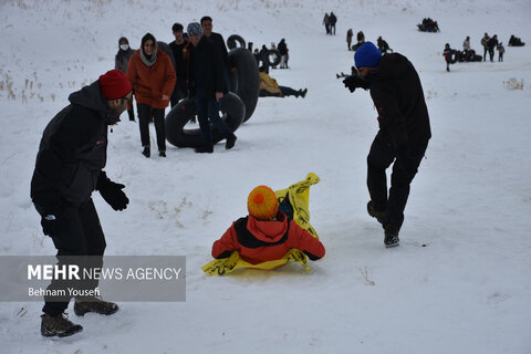 تفریحات مهيج زمستانه در پیست اسکی شهدای سربند