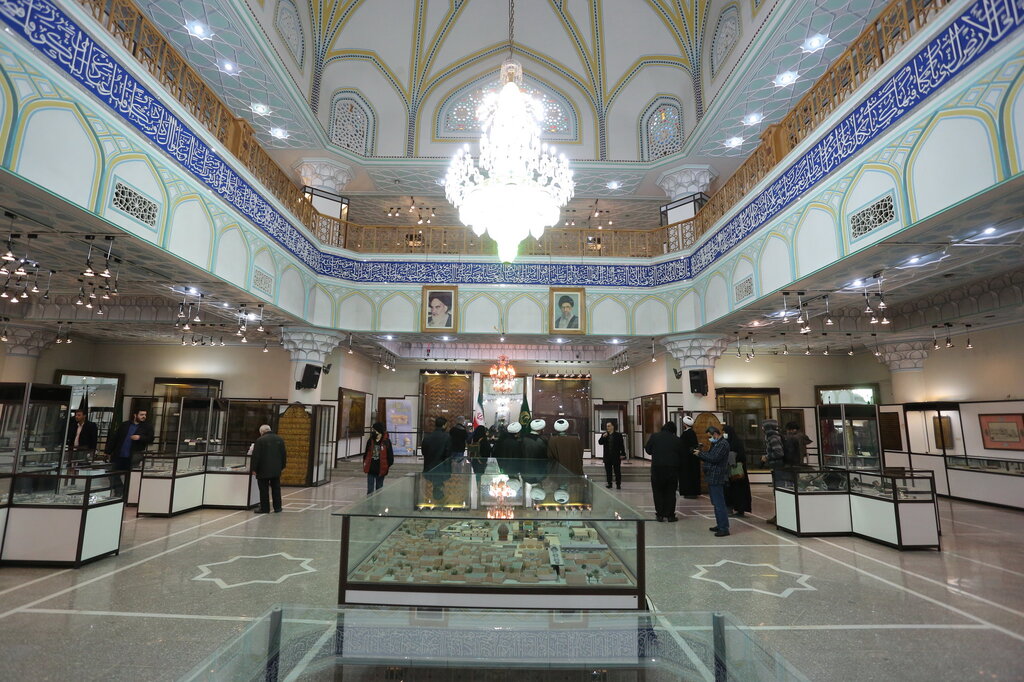 گوهرشاد در کوچه پس کوچههای تهران