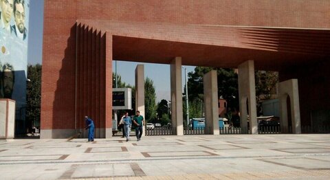 تصورتان غلط است ؛ واکنش رئیس دانشگاه شریف به انتخاب یک رشته‌ توسط نخبه‌های کنکور