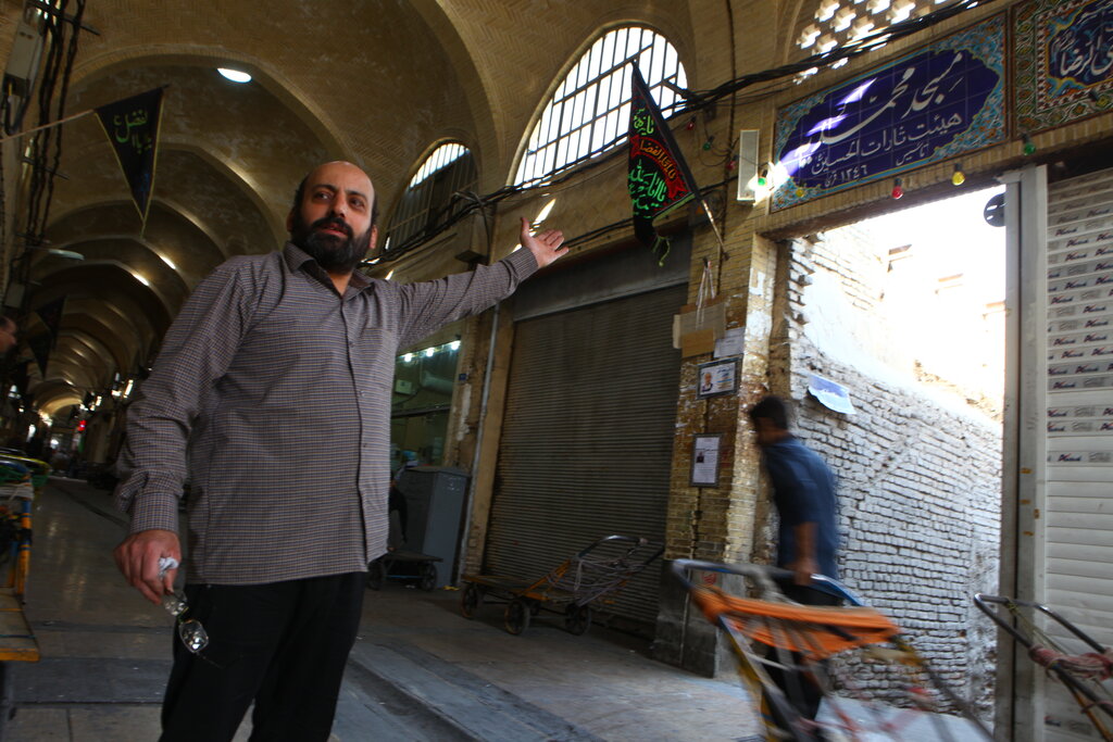 گاو میرزا در این بازار آجیل میخورد!