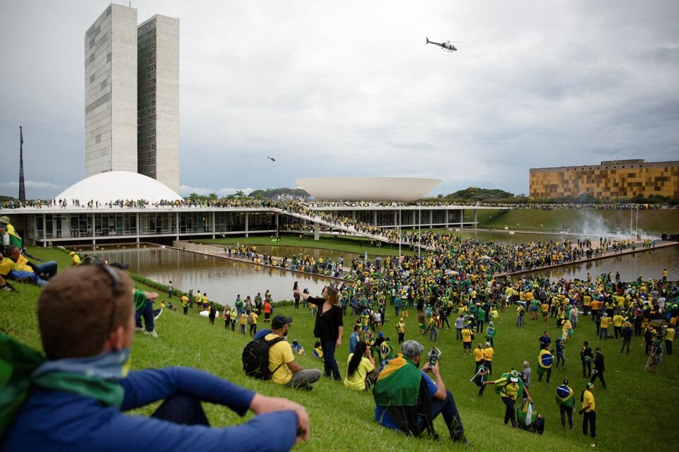 پایان آشوب در پایتخت برزیل | ارتش با حمایت پلیس اردوگاه حامیان افراطی رئیس‌جمهور پیشین را برچید