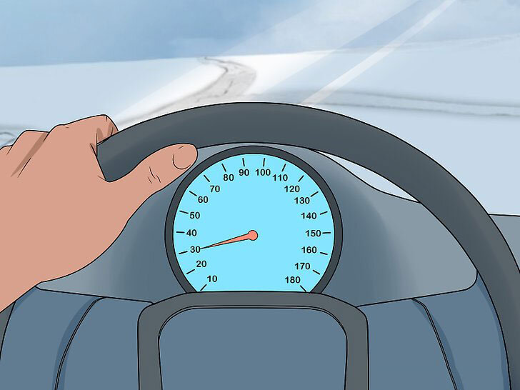 چگونه در برف رانندگی کنیم؟ | ۶ توصیه مفید برای جلوگیری از تصادف در روزهای برفی