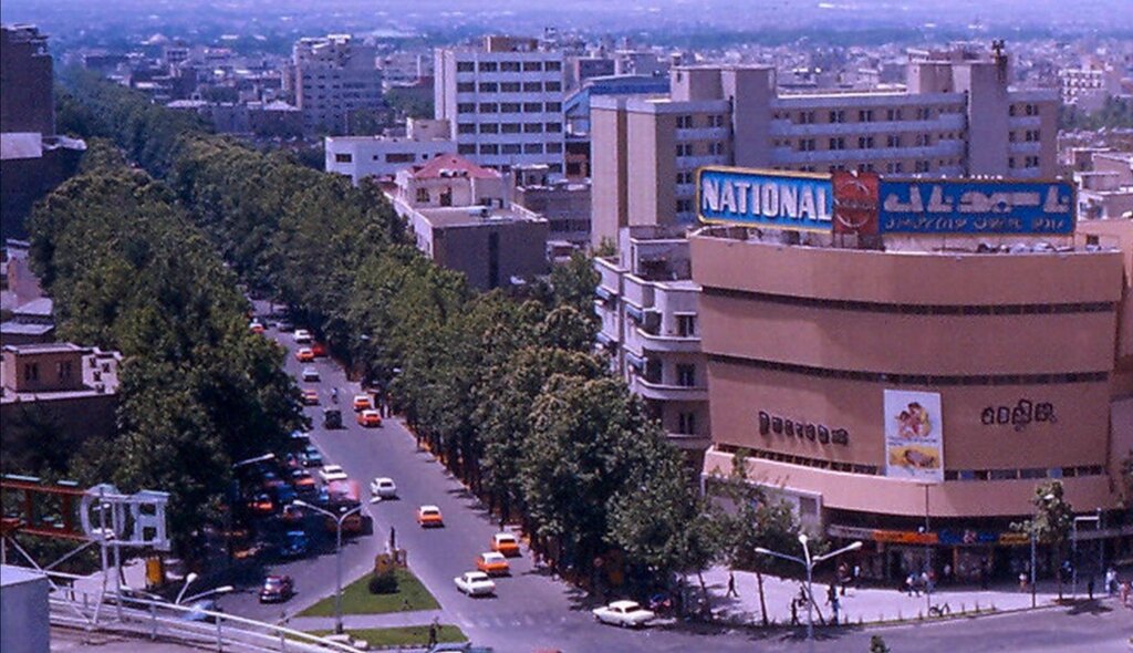 ببینید | خاطرات یک خیابان بیرقیب را ورق بزنید