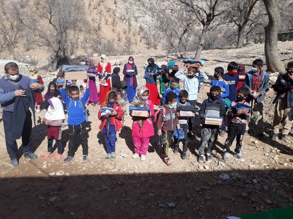 قهرمان محله | معلمی که با وصیت مادرش مدرسهساز شد