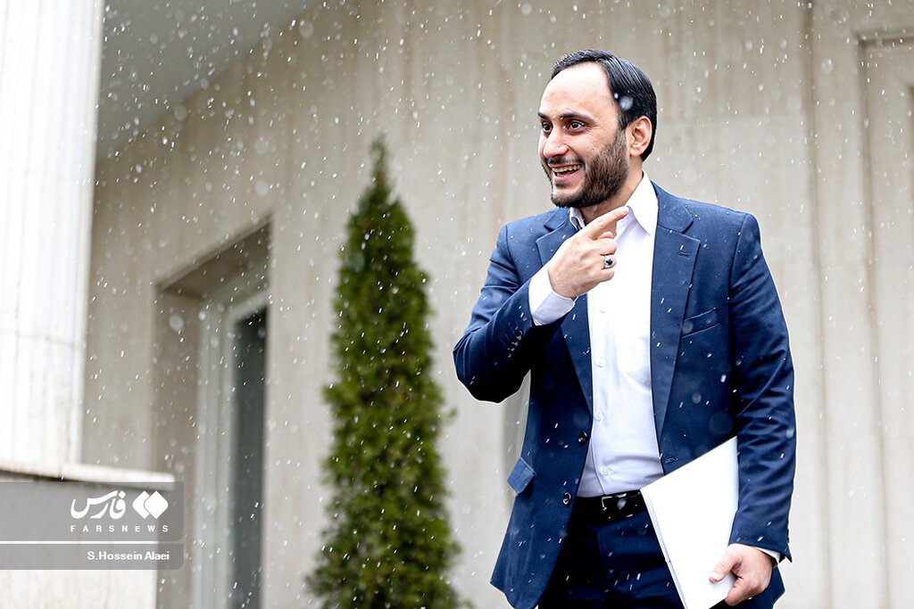 تصاویر ا روز برفی حیاط دولت ؛عکس های متفاوت وزیران درجمع خبرنگاران