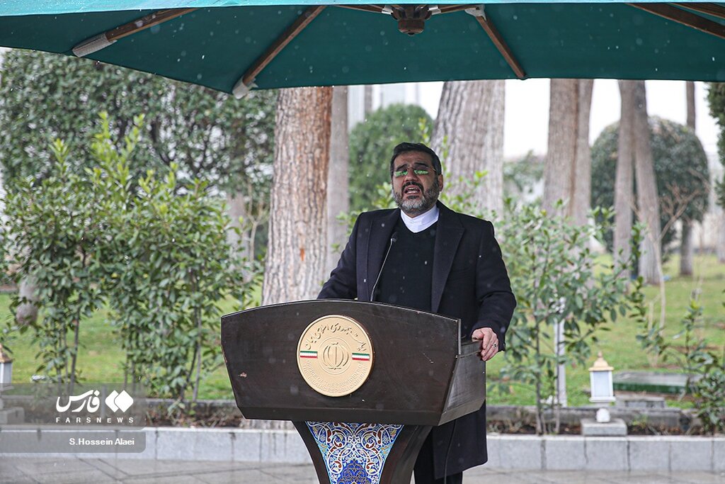 تصاویر ا روز برفی حیاط دولت ؛عکس های متفاوت وزیران درجمع خبرنگاران