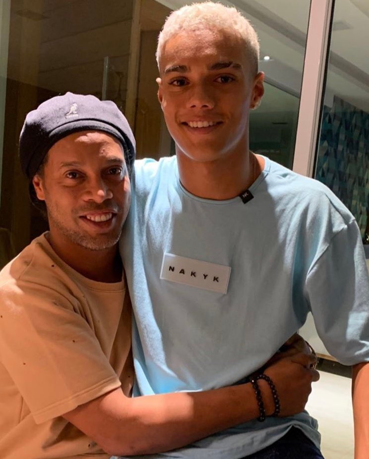 عکس | پسر شاعر فوتبال در بارسلونا | فرزند رونالدینیو به تیم محبوب پدرش پیوست