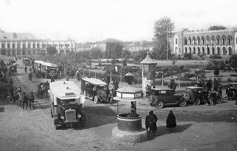 میدان توپخانه در خیابان امام خمینی(ره) فعلی در دوره ناصرالدین شاه ساخته شده است