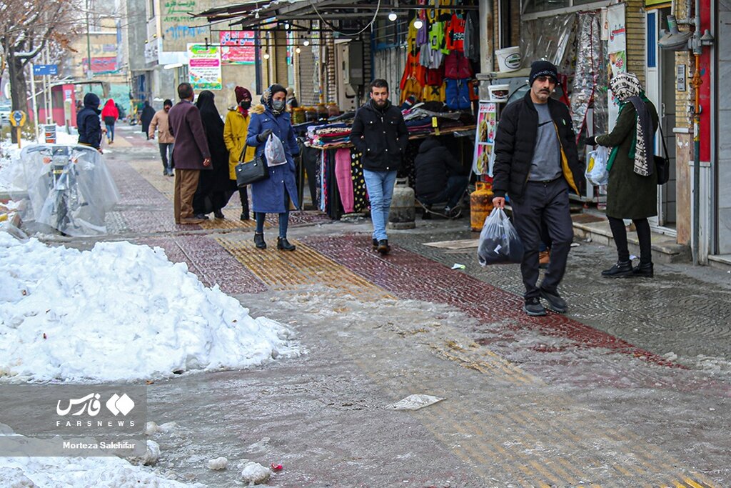 تصاویر ا شهرکرد یخ زد ؛ لبخند مردم به یخبندان شهر