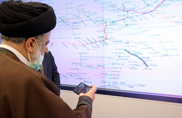 جزئیات حضور سرزده رئیسی در مرکز کنترل شرکت گاز