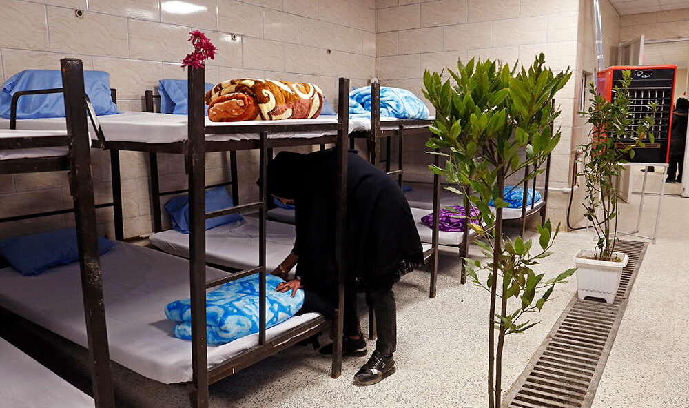 گرمای خانه «مهر» و «یلدا» پشت دیوارهای یخزده شهر | غربت بیخانمانی را پشت در بگذار!