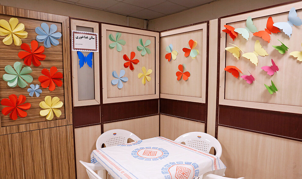 گرمای خانه «مهر» و «یلدا» پشت دیوارهای یخزده شهر | غربت بیخانمانی را پشت در بگذار!