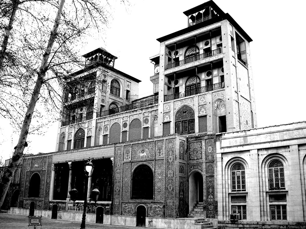 چوپان لواسانی چگونه ملکه دربار قاجار شد؟ | موقوفات زن قجری در شمال تهران؛ از جلیقه الماس و پرده مروارید تا پل تاریخی