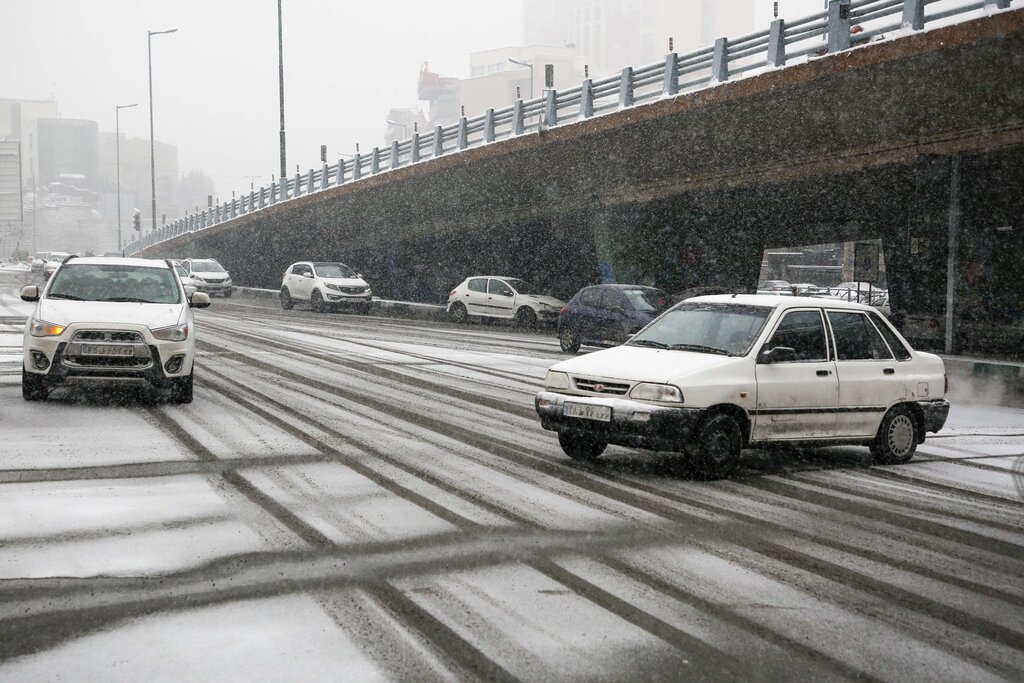 بارش برف در تهران / محمد عباس نژاد