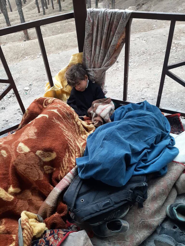 جزئیات رهن خانه برای ۷ خانواده بی‌سرپناه در سرما | حمایت جهادگران پلیس از کارتن‌خواب‌ها  
