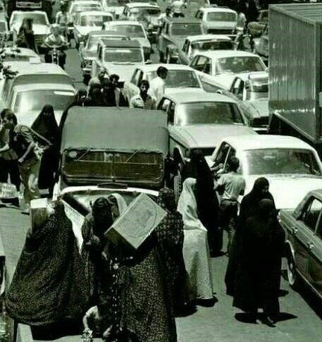 تصاویر دردسرهای تهران در دهه ۵۰ | روزگاری که گل و لای مشکل پایتخت‌نشینان بود