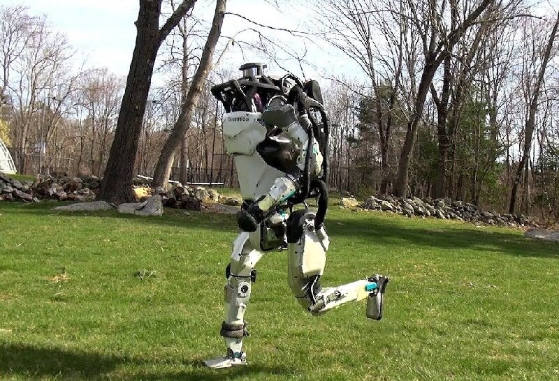تصاویری از مهارت‌های خارق‌العاده یک روبات 