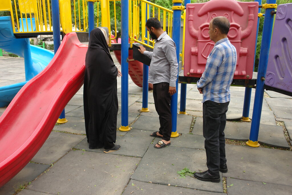 قهرمان محله | دورهمی خانوادگی برای حل مشکل اهالی