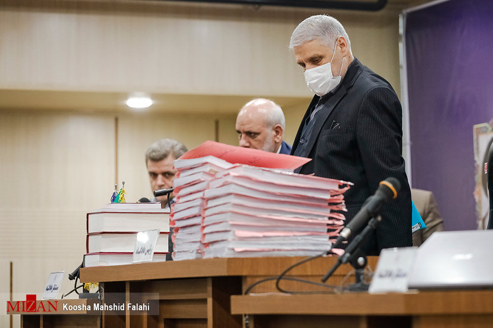 تصاویر | متهم سقوط هواپیمای اوکراینی از شب حادثه و عملکردش گفت | ۷ نفر از اولیای دم جانباختگان و وکلای آنها در جایگاه قرار گرفتند