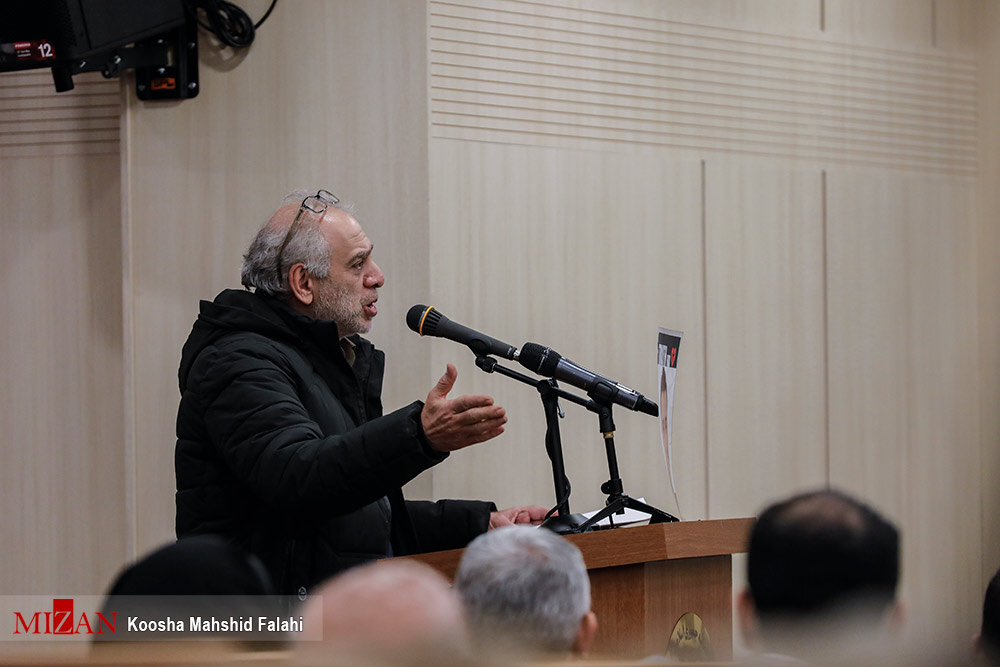 تصاویر | متهم سقوط هواپیمای اوکراینی از شب حادثه و عملکردش گفت | ۷ نفر از اولیای دم جانباختگان و وکلای آنها در جایگاه قرار گرفتند