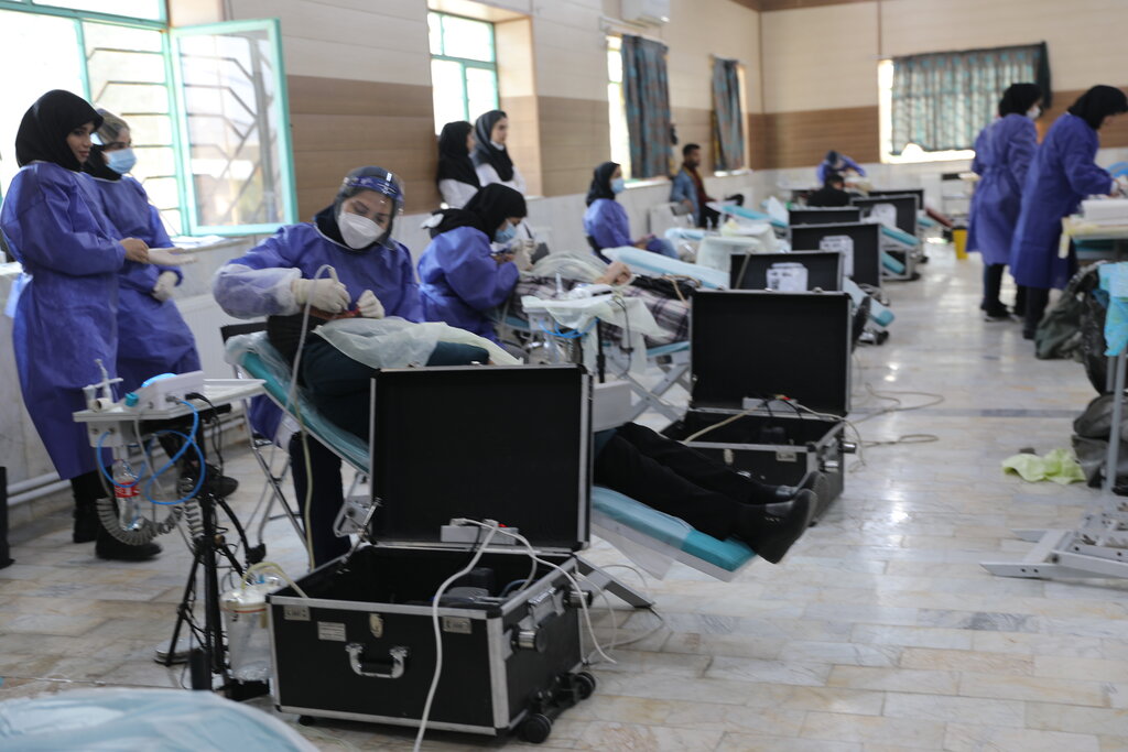 قهرمان محله | آرزوهای رتبه دورقمی کنکور پزشکی چگونه برآورده شد؟ | وضعیت روستایمان را که میدیدم، میگفتم باید برای خودم کسی شوم