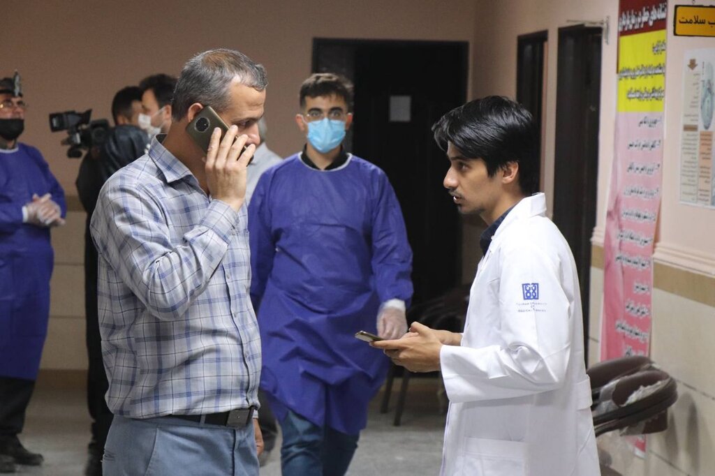 قهرمان محله | آرزوهای رتبه دورقمی کنکور پزشکی چگونه برآورده شد؟ | وضعیت روستایمان را که میدیدم، میگفتم باید برای خودم کسی شوم