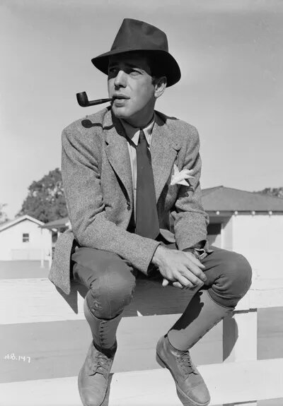 عکس | زشت ترین مرد سینمای هالیوود را بشناسید | او چطور کنار زیباترین زن هالیوود ماندگار شد؟