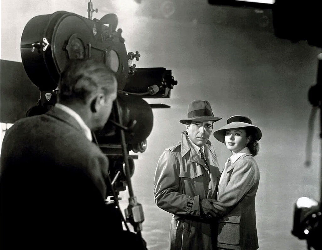 عکس | زشت ترین مرد سینمای هالیوود را بشناسید | او چطور کنار زیباترین زن هالیوود ماندگار شد؟