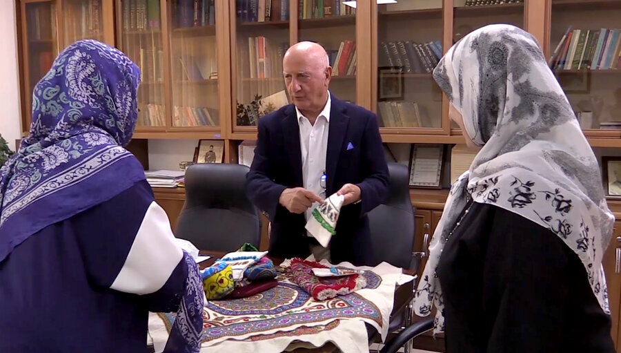 قهرمان محله | دیالیز رایگان بیماران با فرصت آموزش و درآمد برای همراهان