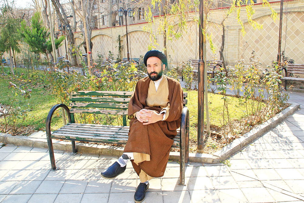 زندگی در هوای طلبگی | شرایط پوشیدن لباس روحانیت چیست؟