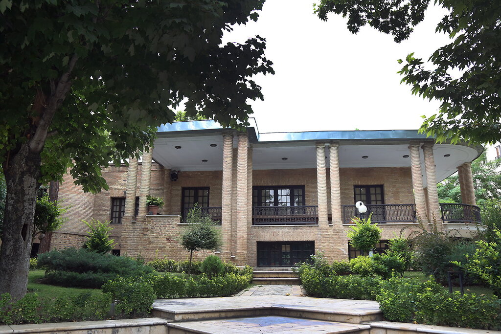 خانه مخبرالدوله این روزها پاتوق چه کسانیست؟ | نویسنده «خاطرات و خطرات» برای تهران چه کرد؟