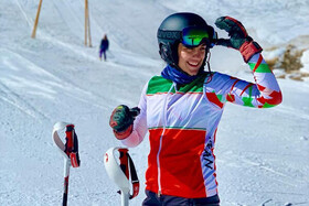 اظهارات یک پناهنده بعد از بازگشت به ایران | دختر برفی ایران: خجالت می کشیدم و روی بازگشت نداشتم | مسئولین من را مثل دختر خودشان دیدند