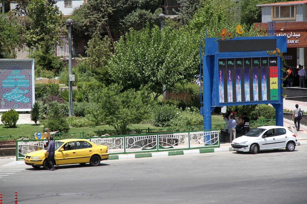 وقوع ۴۰ درصد مرگهای ناشی از آلودگی هوای تهران در بهار و تابستان | رکورد افزایش غلظت آلایندهها در تهران طی یک سال | آمار هولناک مرگومیر کودکان