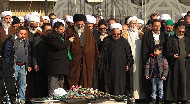 واعظ بزرگ تهران منبرهای خانگی و محلی را ترک نکرد