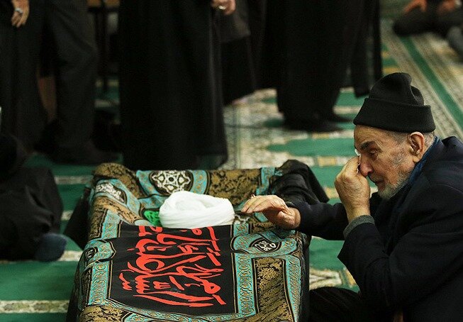 واعظ بزرگ تهران منبرهای خانگی و محلی را ترک نکرد