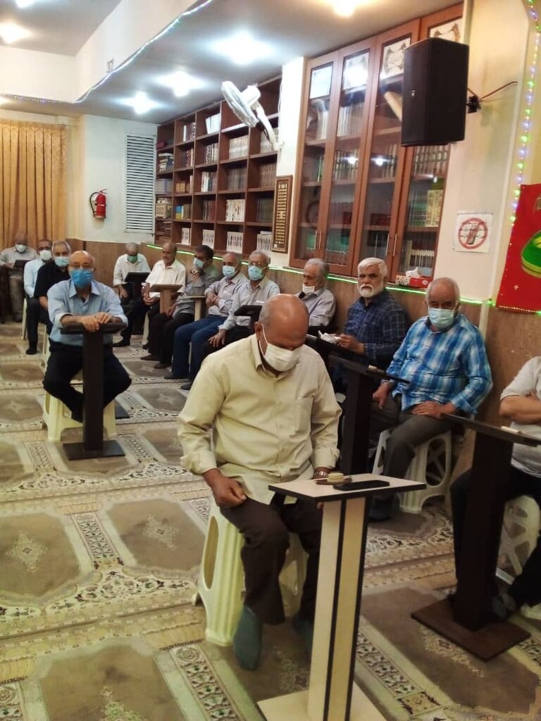 نمازگزارانی که هوای همسایهها را دارند