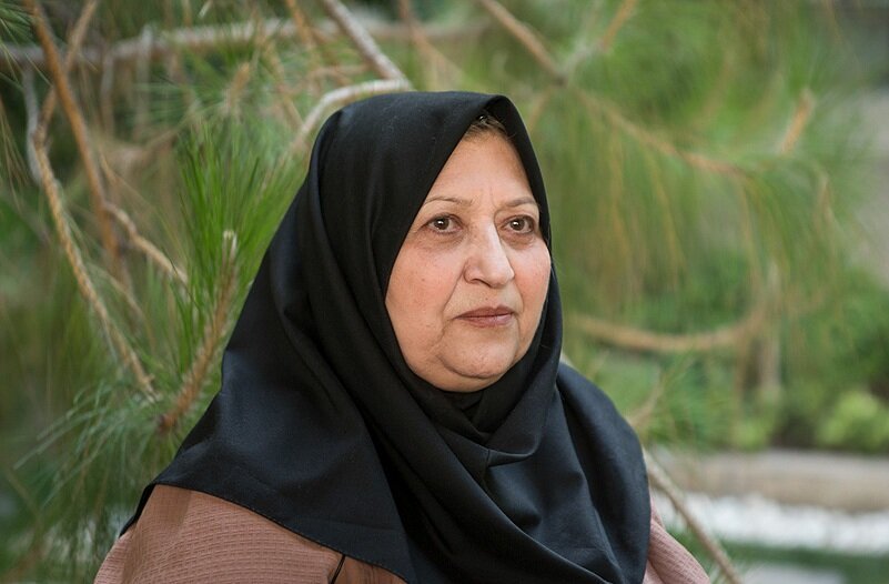 چرا مردم فریب روانشناسان تقلبی را میخورند؟ | تماس با روانشناسنماهای آن ورِ آب با هزینههای بالا | چگونه روانشناسان اصل و فِیک را تشخیص دهیم؟