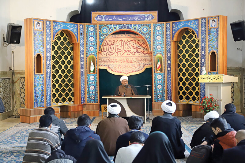 هزار قصه نهفته در یک قبرستان