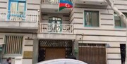 ببینید | مهاجم سفارت آذربایجان با این خودرو آمد | جدیدترین تصاویر از لحظه ورود مهاجم به سفارت آذربایجان