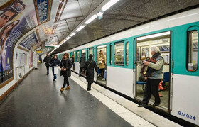 ماجرای جنجالی زیرگرفتن گربه در مترو فرانسه | پای وزیر مکرون به تصادف مترو باز شد