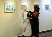 ۴۶ نقاشی کودکانه در نگارخانه معرفت | تصویرهای خوشرنگ و لعاب نقاشان کوچک