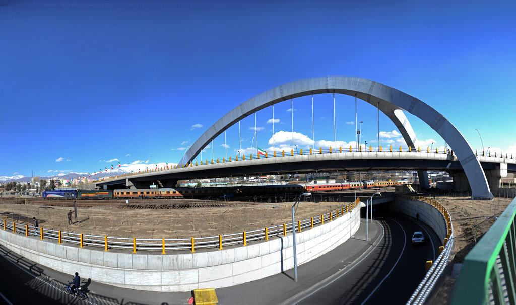 خاطره غیرت دانشجویان فنی تهران برای ساخت پل جوادیه