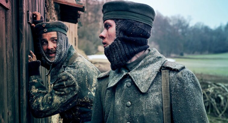 سینمای ۲۰۲۲ | ۷ قاب از فیلم در جبهه غرب خبری نیست ساخته ادوارد برگر