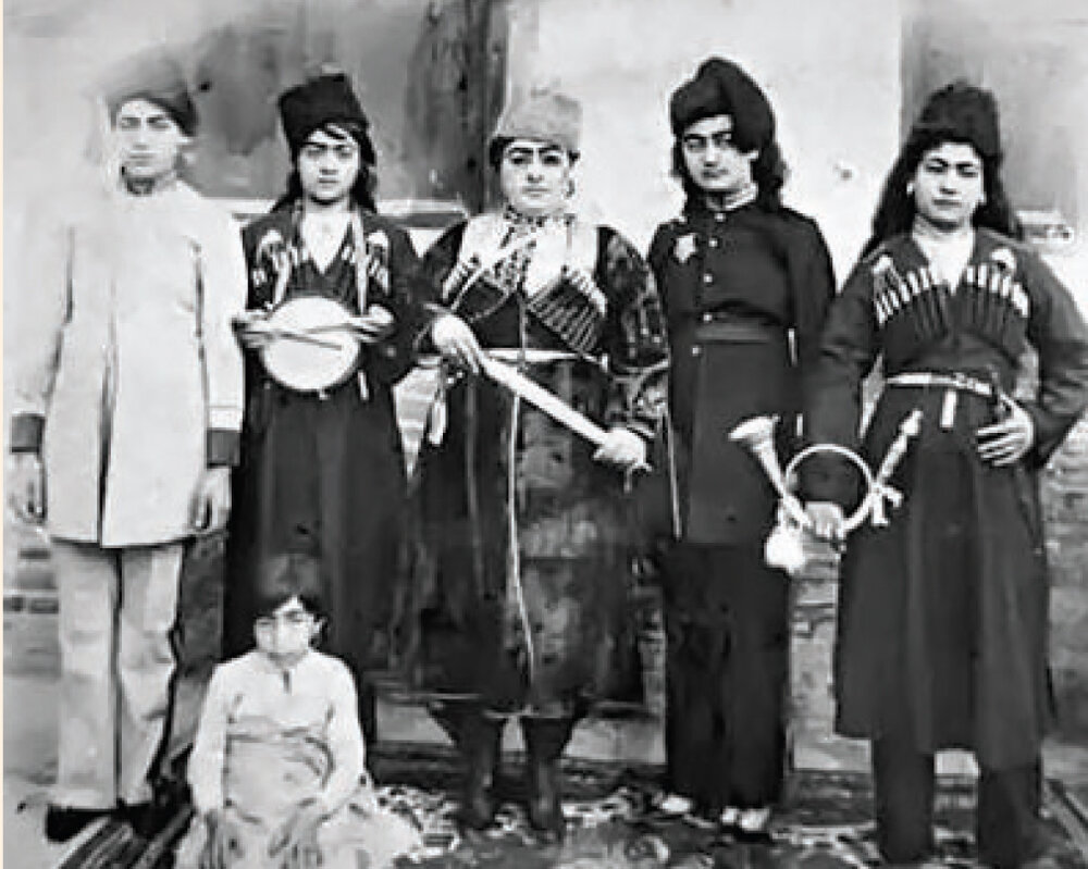 رمزگشایی از رفت و آمدهای مشکوک صبیه آزادیخواه شاه به شمیران | غریبهای در هزار توی کاخ قجری