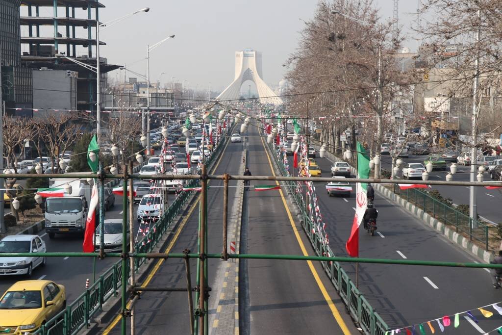 این روزها در میدان آزادی چه خبر است