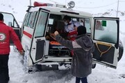 ببینید | لحظه نجات نوزاد سه روزه گرفتار در برف