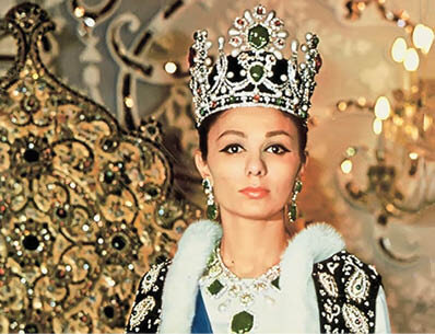 ملکه تاریکی | چهره واقعی فرح پهلوی به روایت نزدیکان 